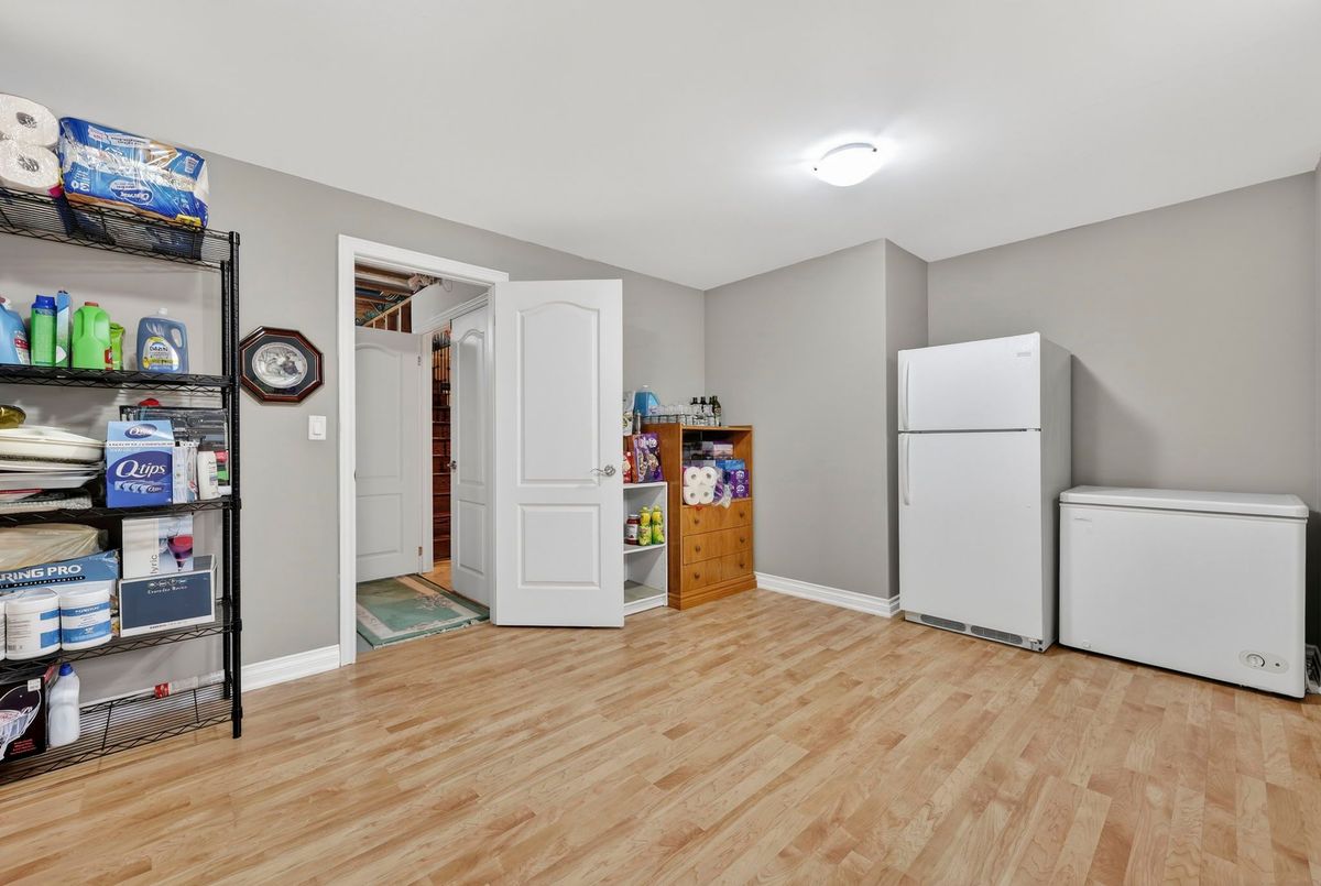 19 Shore Crescent Georgina 19 Shore Crescent Georgina