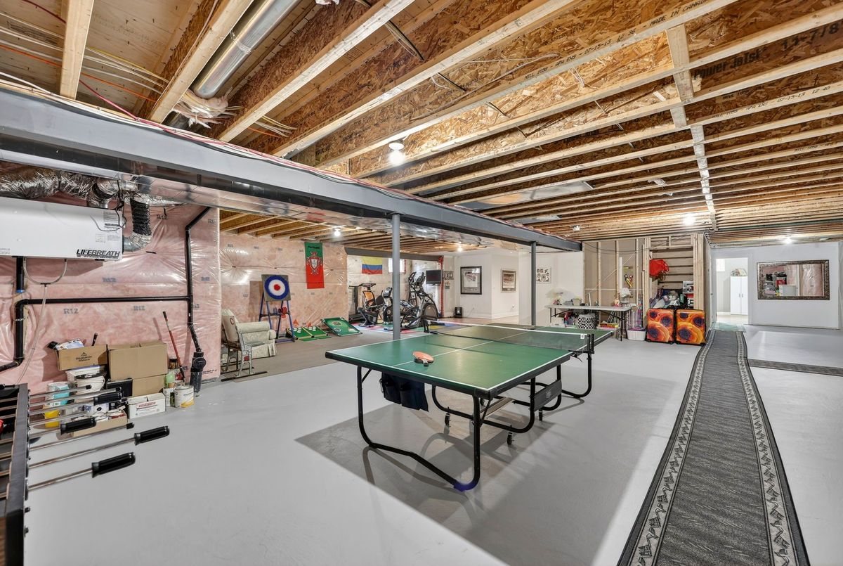 19 Shore Crescent Georgina 19 Shore Crescent Georgina