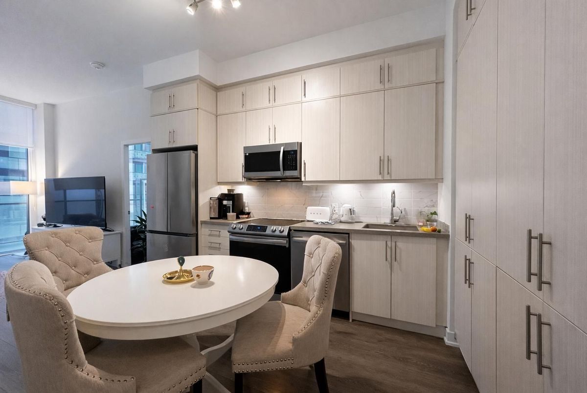 95 ONEIDA Crescent Richmond Hill 95 ONEIDA Crescent Richmond Hill