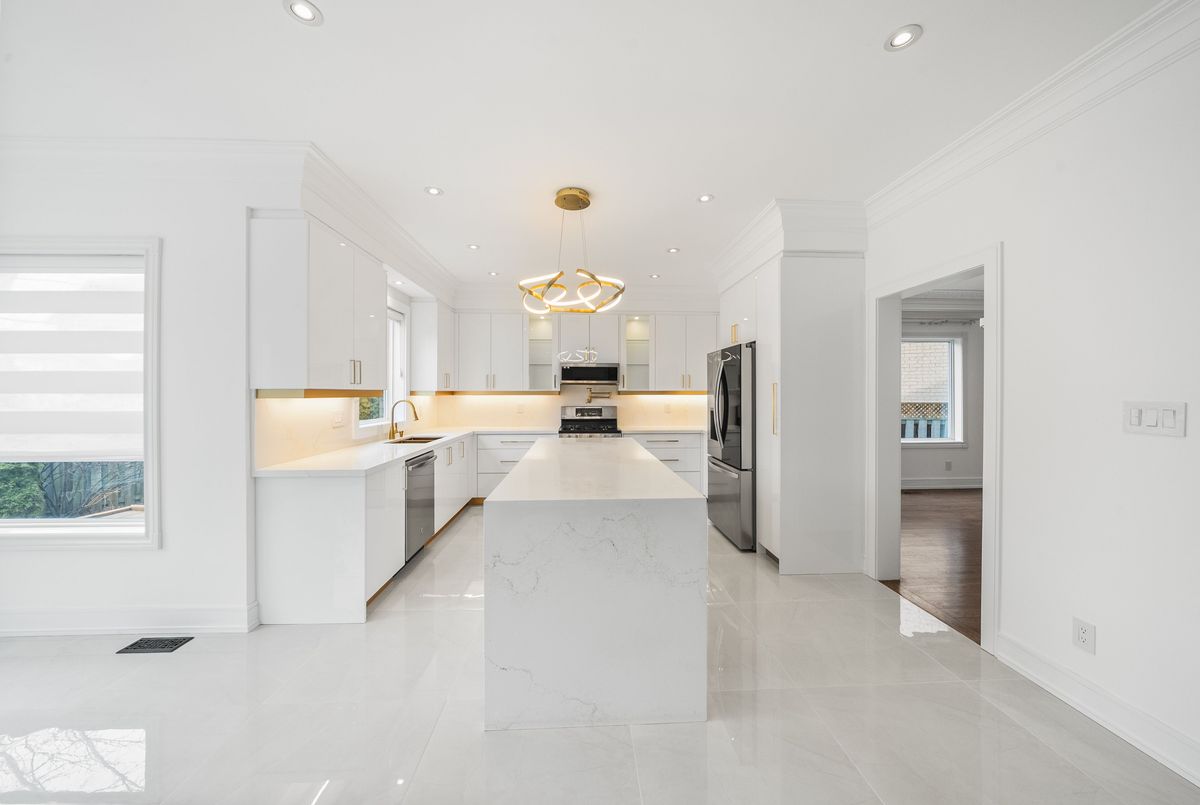 12 Fisico Court Richmond Hill 12 Fisico Court Richmond Hill