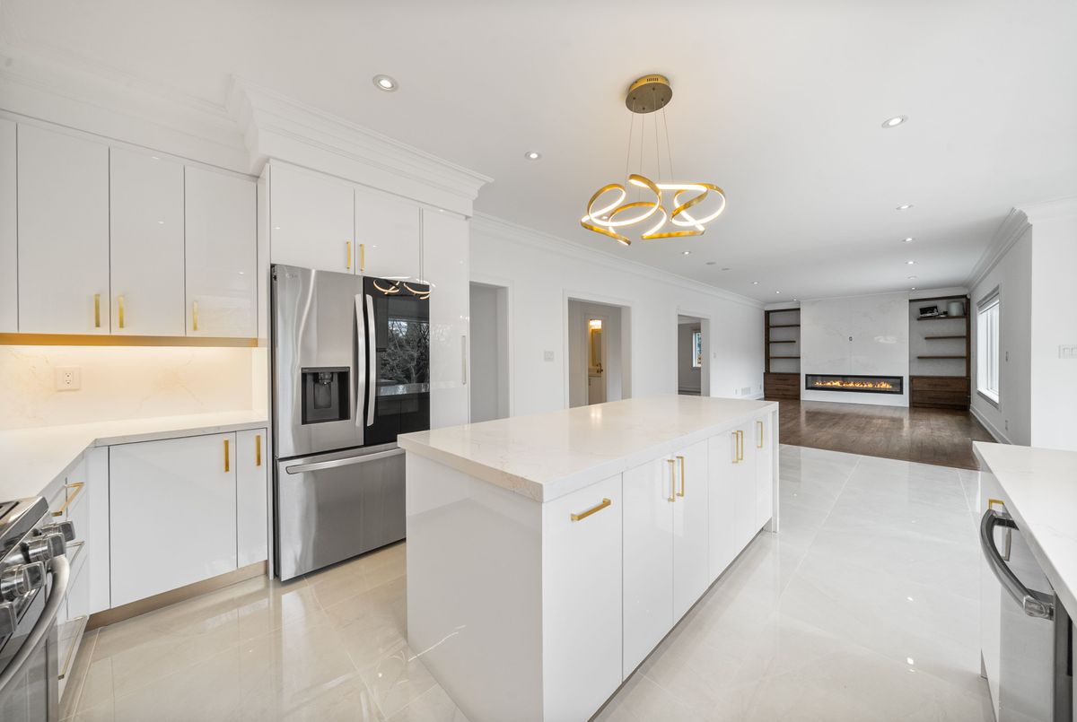 12 Fisico Court Richmond Hill 12 Fisico Court Richmond Hill