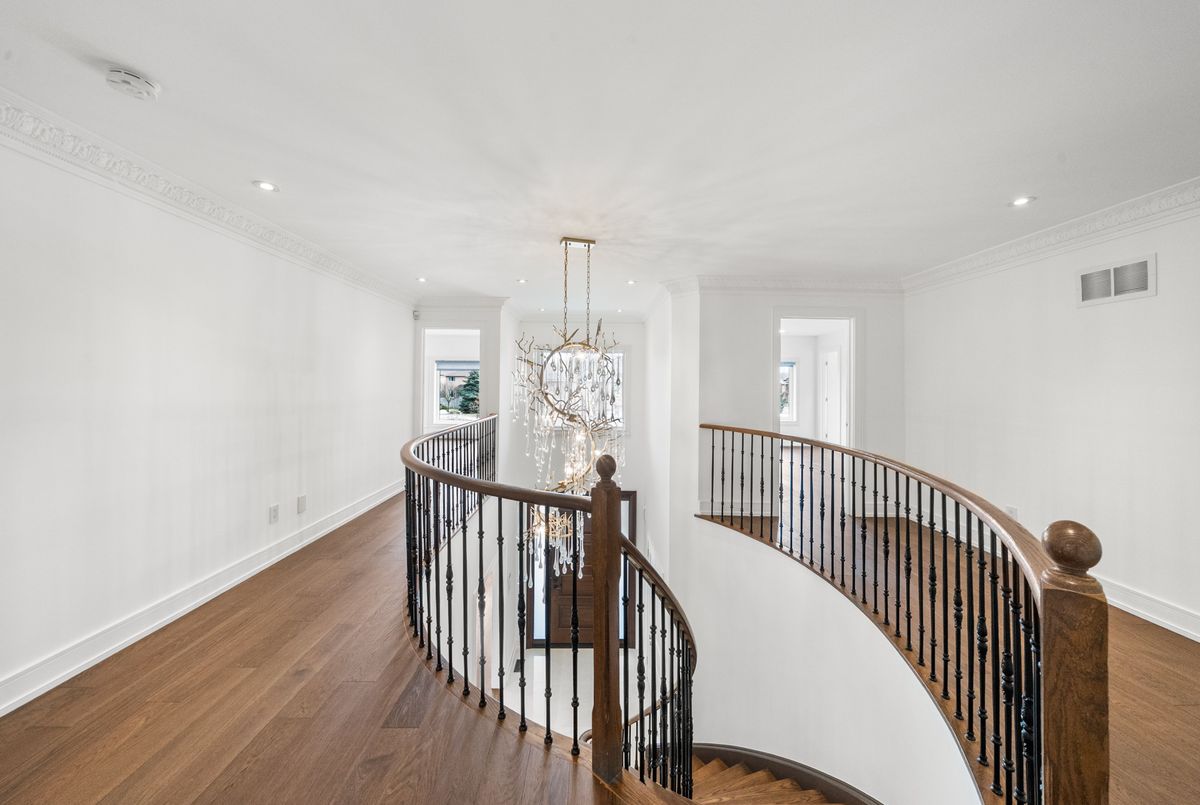 12 Fisico Court Richmond Hill 12 Fisico Court Richmond Hill