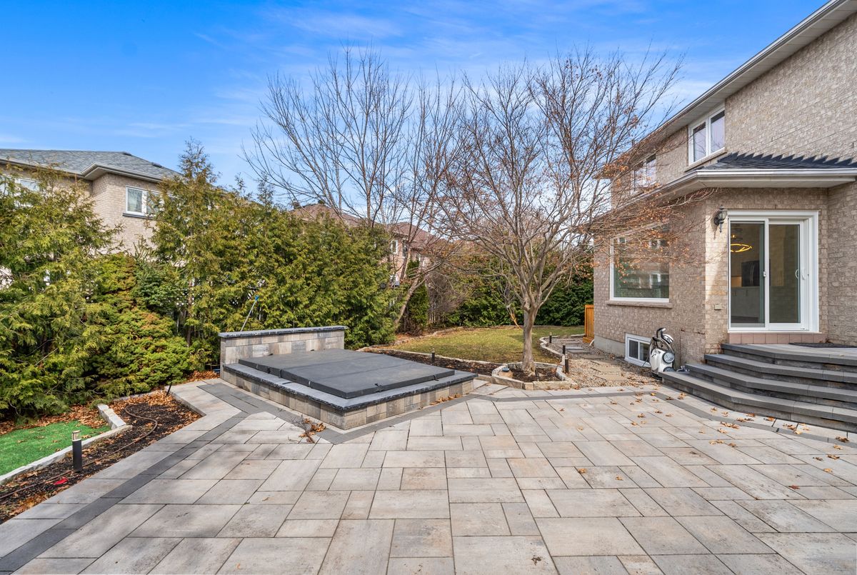 12 Fisico Court Richmond Hill 12 Fisico Court Richmond Hill