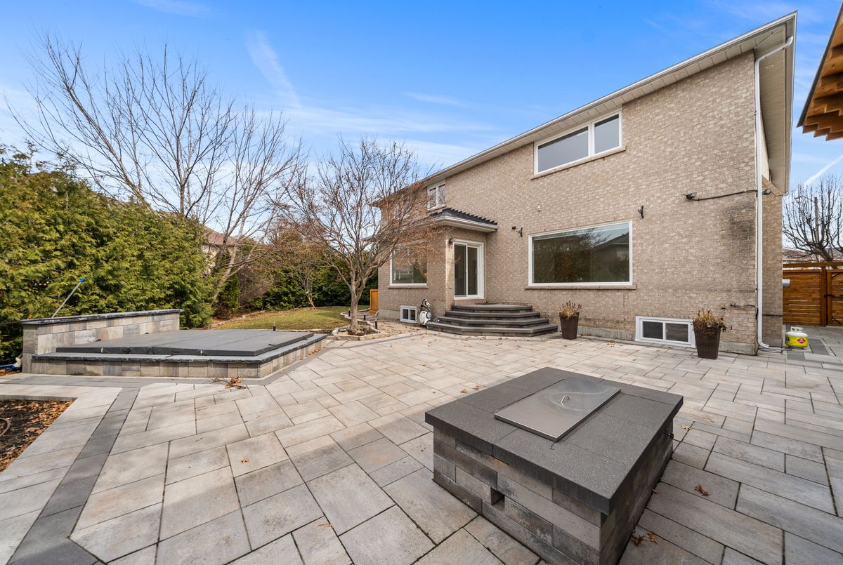 12 Fisico Court Richmond Hill 12 Fisico Court Richmond Hill