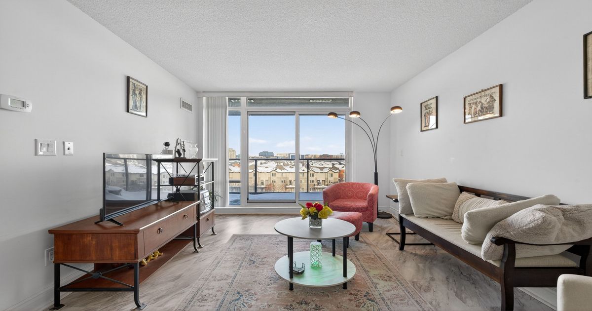 253 South Park Road Markham