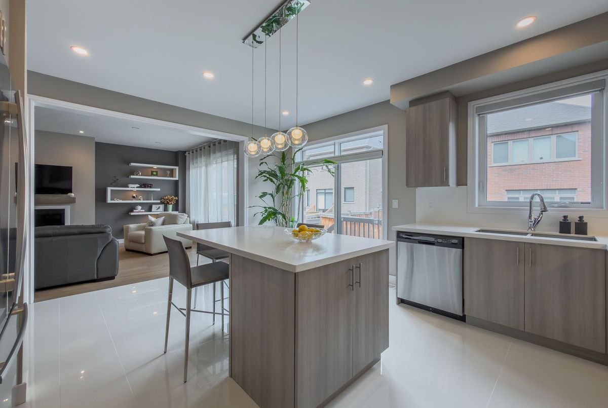 77 Leaden Hall Drive East Gwillimbury 77 Leaden Hall Drive East Gwillimbury