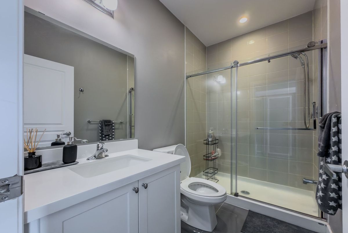 77 Leaden Hall Drive East Gwillimbury 77 Leaden Hall Drive East Gwillimbury