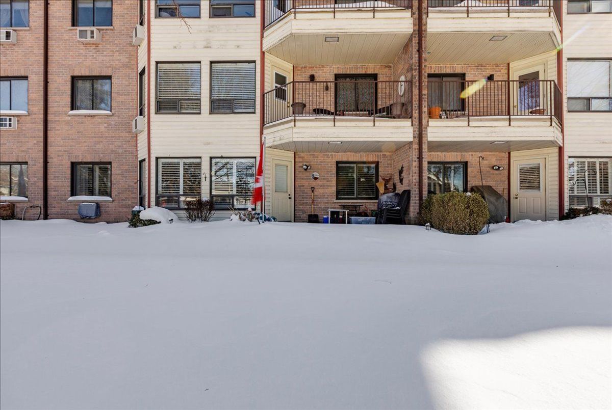 111 Grew Boulevard Georgina 111 Grew Boulevard Georgina