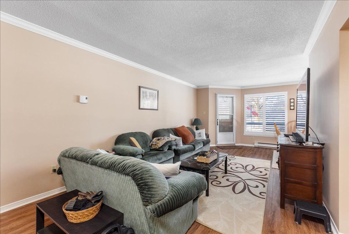 111 Grew Boulevard Georgina 111 Grew Boulevard Georgina