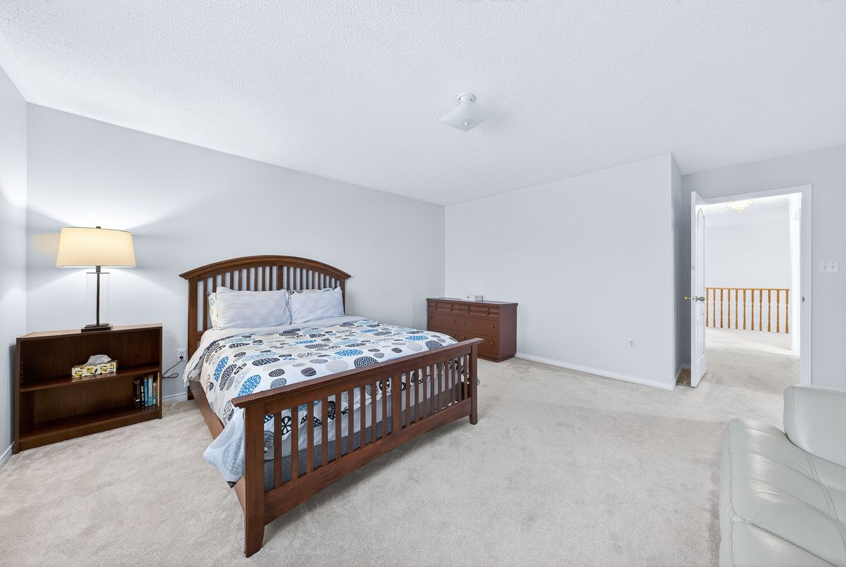 489 Menczel Crescent Newmarket 489 Menczel Crescent Newmarket