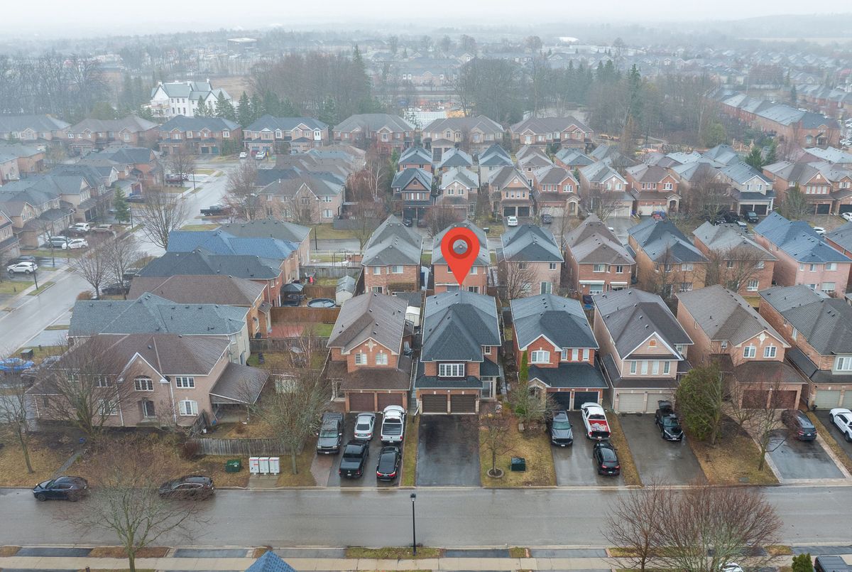 489 Menczel Crescent Newmarket 489 Menczel Crescent Newmarket