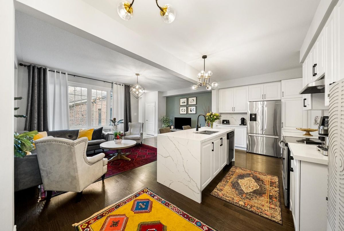 7 Carratuck Street East Gwillimbury 7 Carratuck Street East Gwillimbury