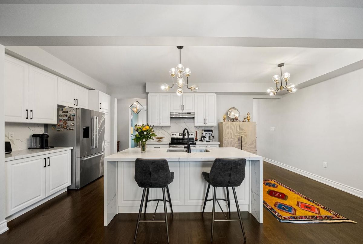7 Carratuck Street East Gwillimbury 7 Carratuck Street East Gwillimbury