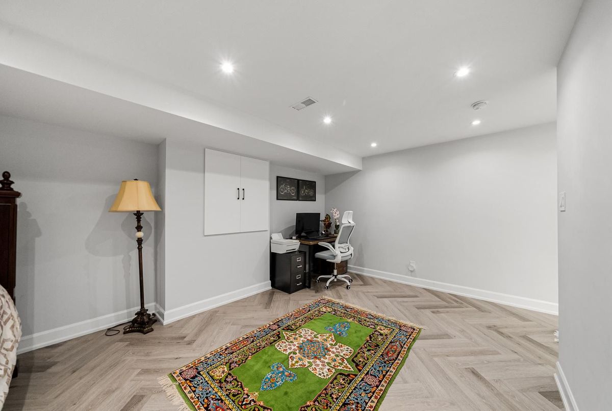 7 Carratuck Street East Gwillimbury 7 Carratuck Street East Gwillimbury