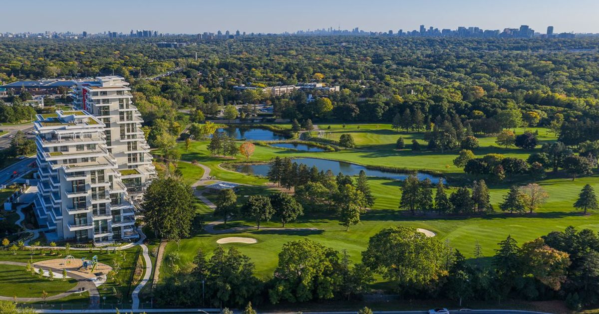 397 Royal Orchard Boulevard Markham