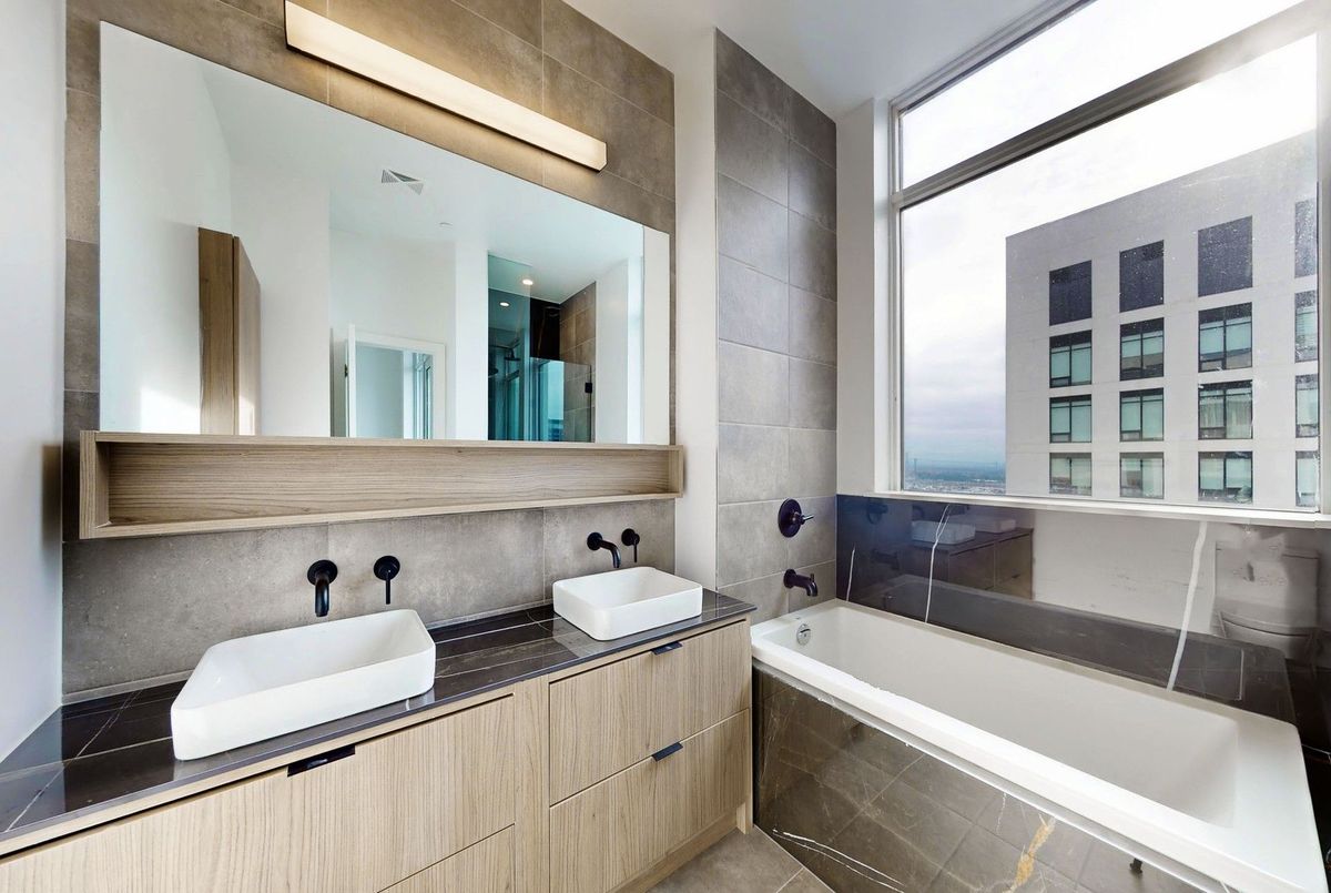 8888 Yonge Street Richmond Hill 8888 Yonge Street Richmond Hill