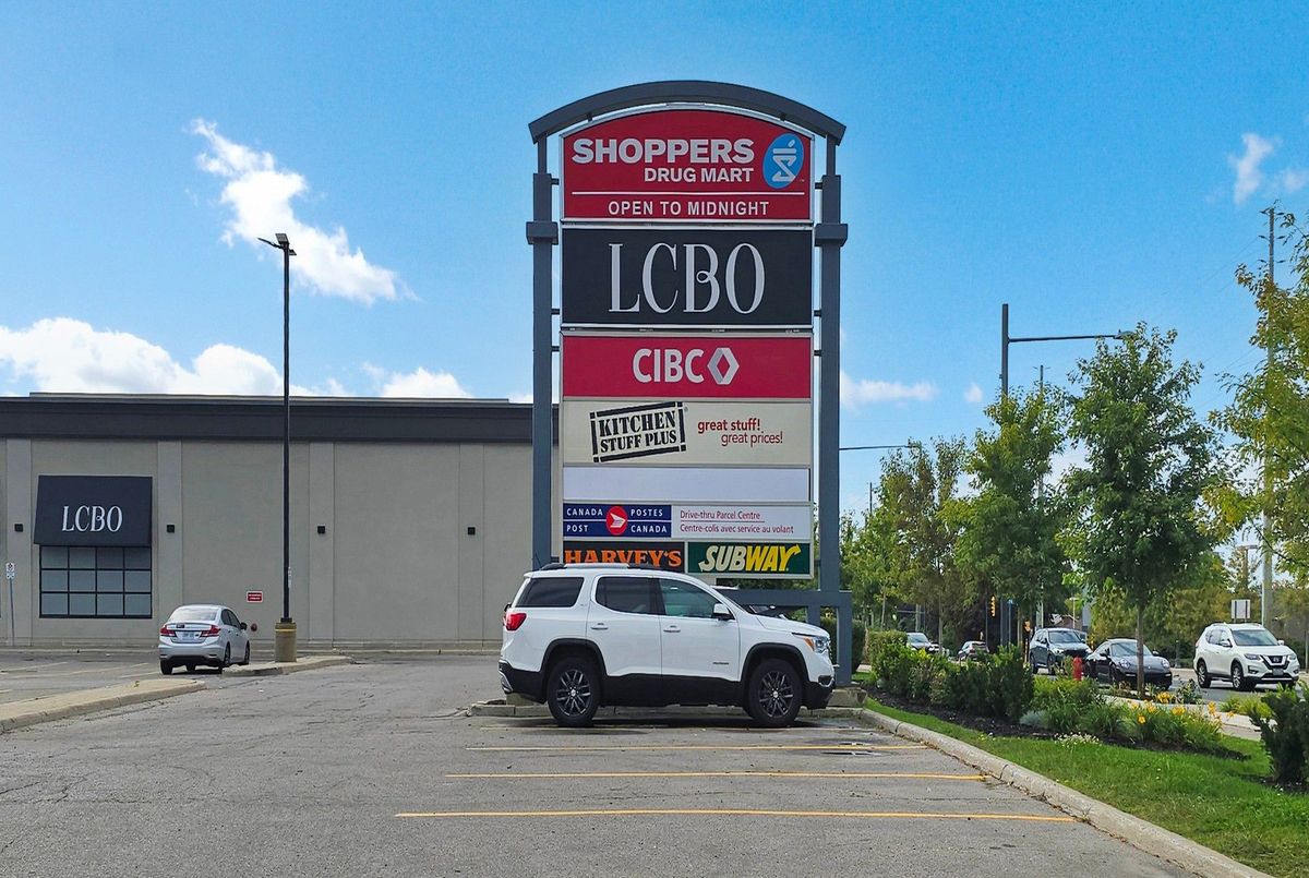 8888 Yonge Street Richmond Hill 8888 Yonge Street Richmond Hill