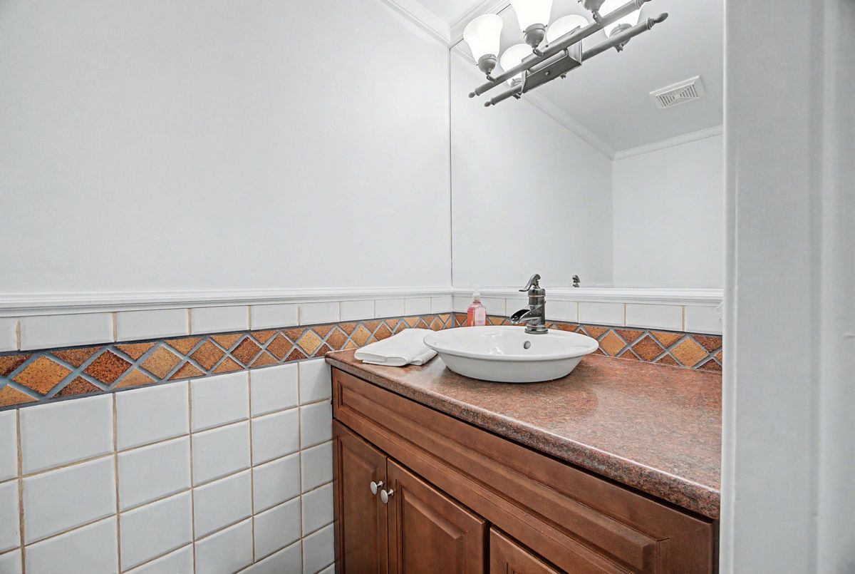 11 Plaisance Road Richmond Hill 11 Plaisance Road Richmond Hill