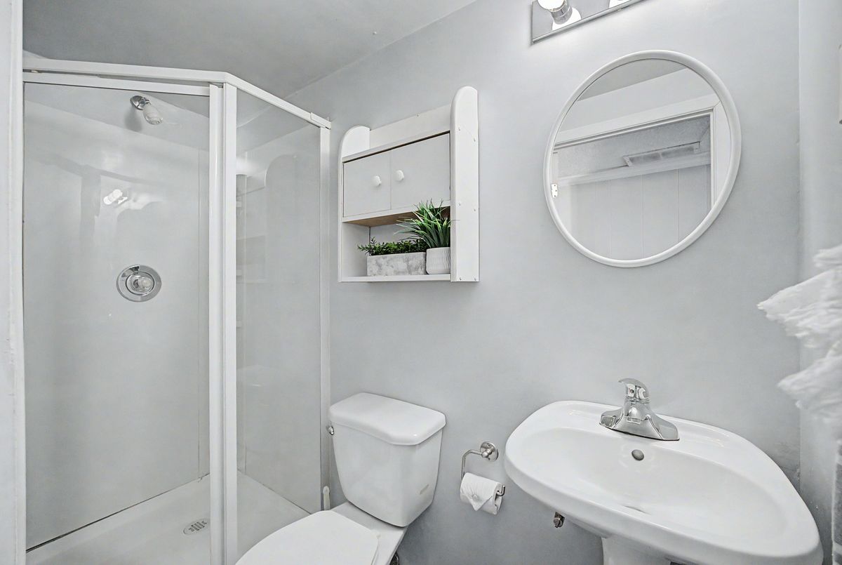 11 Plaisance Road Richmond Hill 11 Plaisance Road Richmond Hill