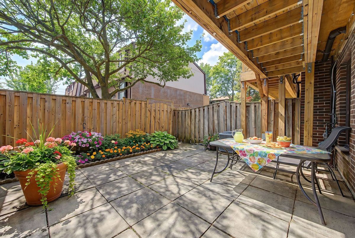 11 Plaisance Road Richmond Hill 11 Plaisance Road Richmond Hill