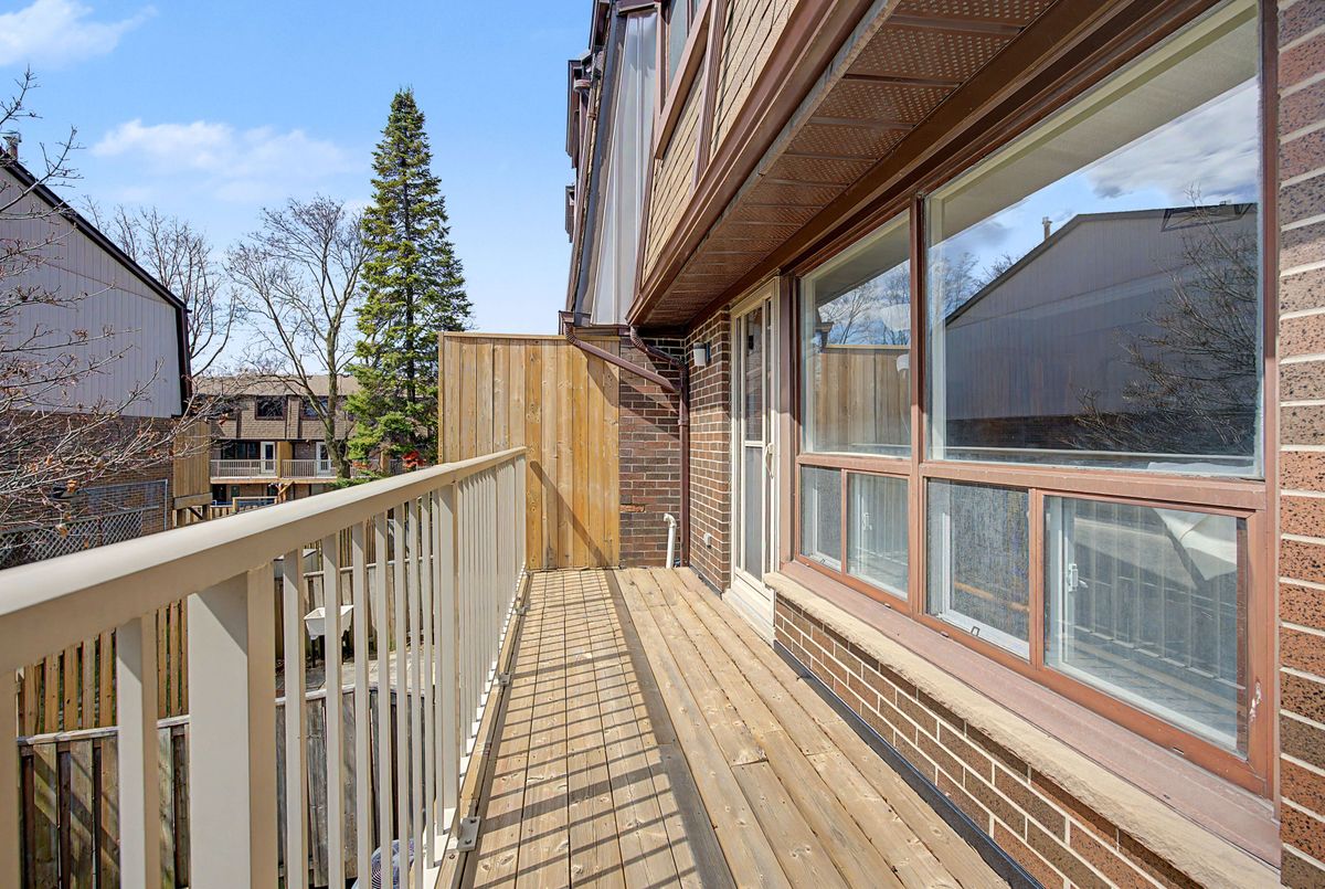 11 Plaisance Road Richmond Hill 11 Plaisance Road Richmond Hill