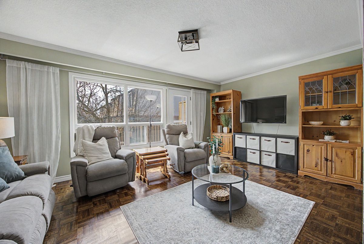 11 Plaisance Road Richmond Hill 11 Plaisance Road Richmond Hill