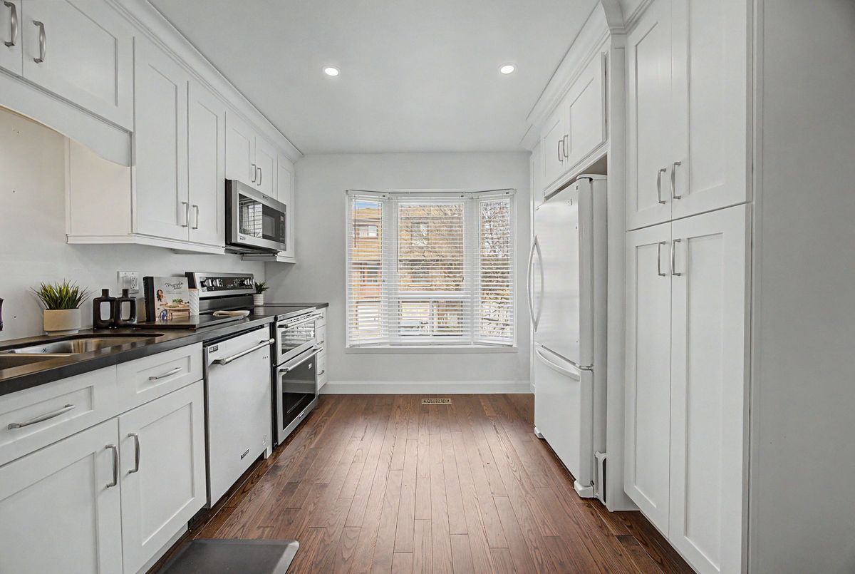 11 Plaisance Road Richmond Hill 11 Plaisance Road Richmond Hill