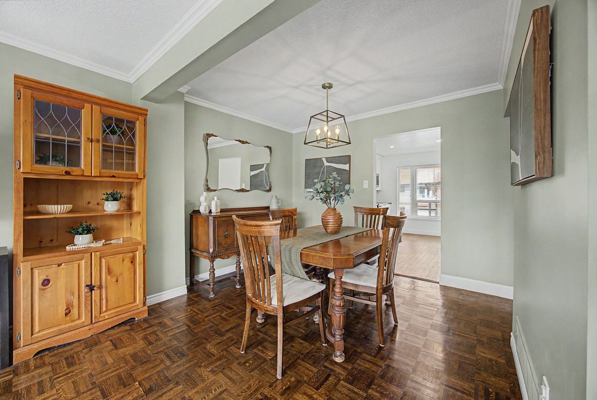 11 Plaisance Road Richmond Hill 11 Plaisance Road Richmond Hill