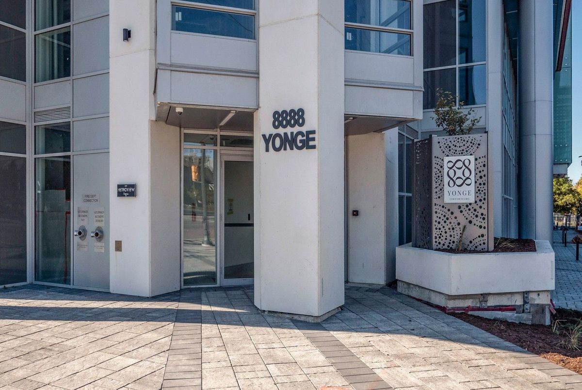 8888 Yonge Street Richmond Hill 8888 Yonge Street Richmond Hill