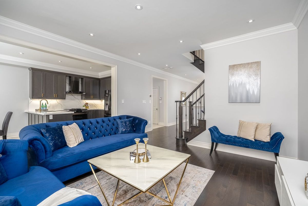 103 Cayton Crescent Bradford West Gwillimbury 103 Cayton Crescent Bradford West Gwillimbury