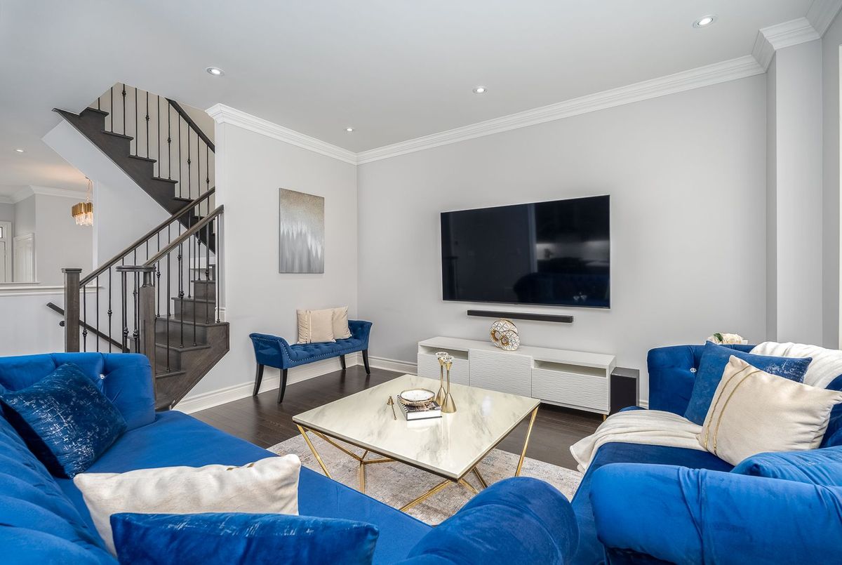 103 Cayton Crescent Bradford West Gwillimbury 103 Cayton Crescent Bradford West Gwillimbury