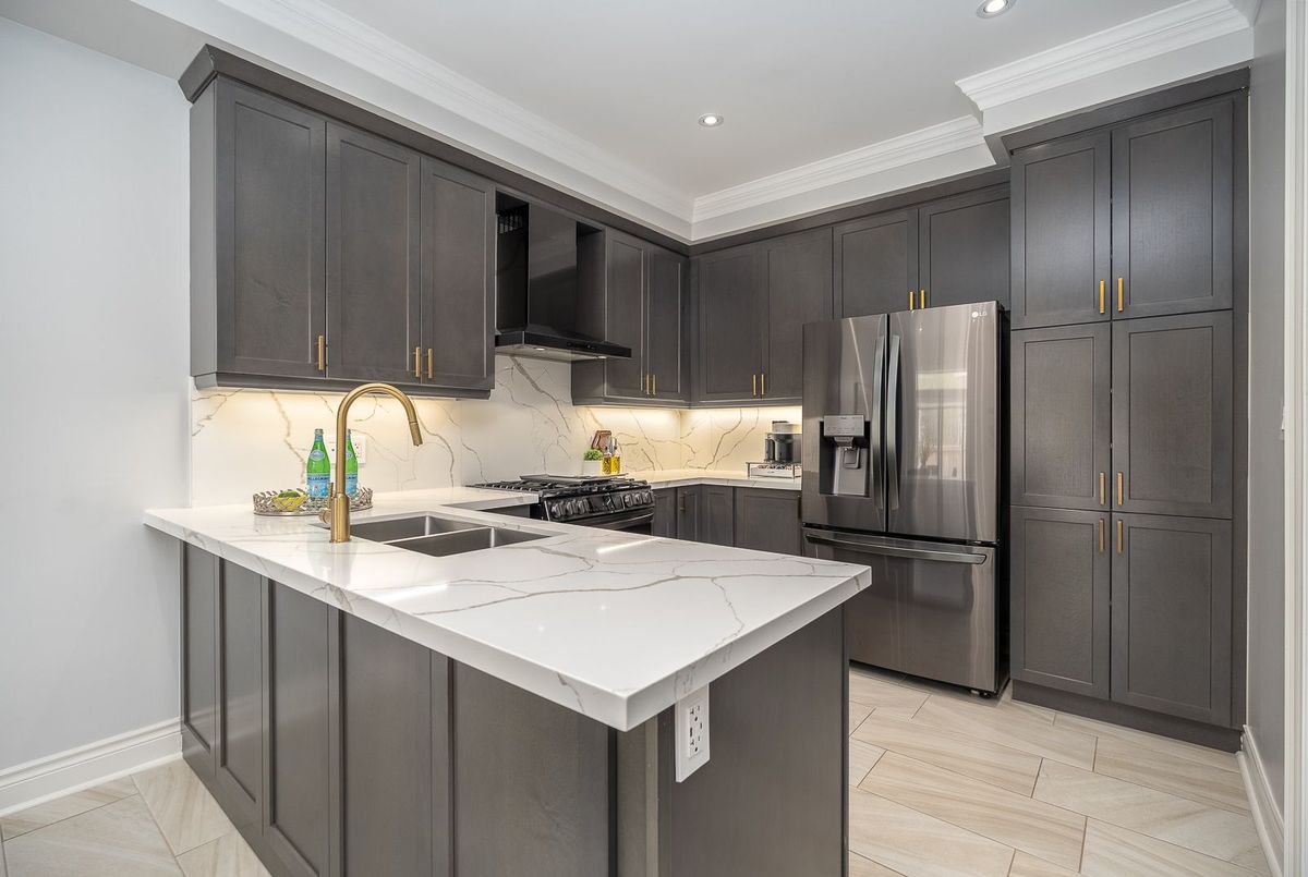 103 Cayton Crescent Bradford West Gwillimbury 103 Cayton Crescent Bradford West Gwillimbury
