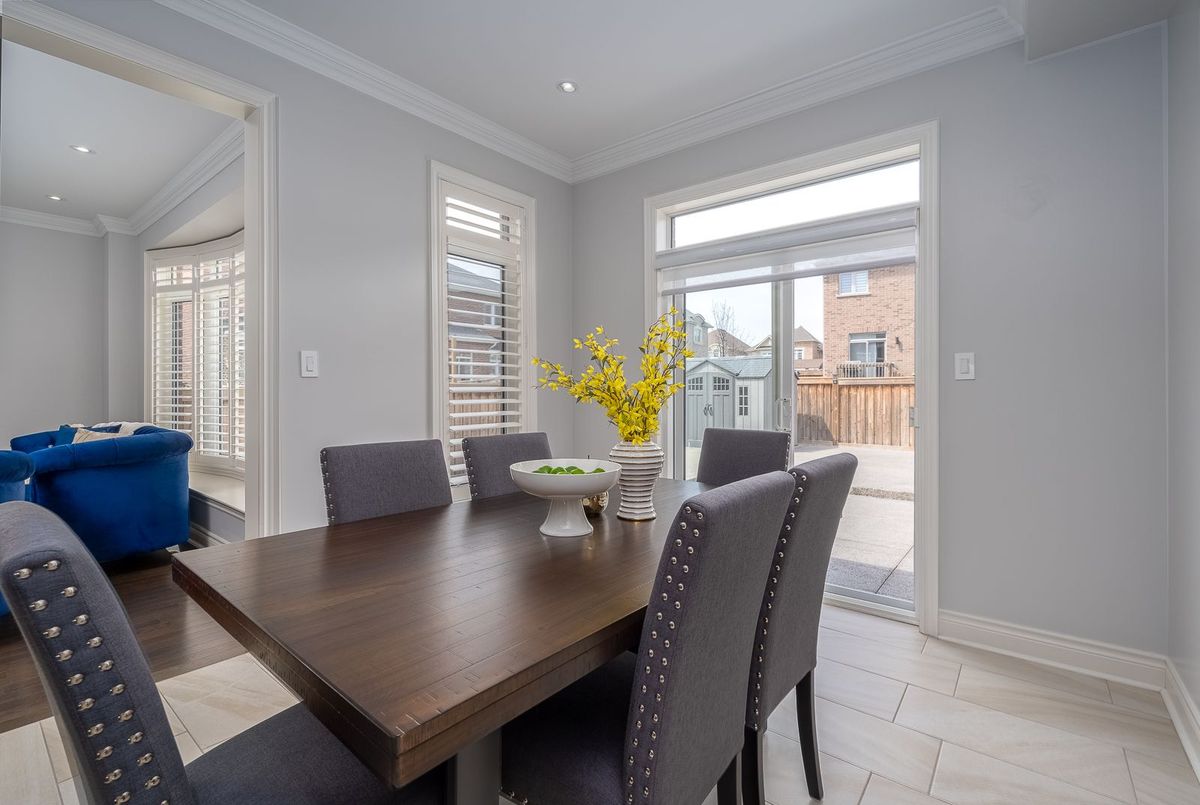103 Cayton Crescent Bradford West Gwillimbury 103 Cayton Crescent Bradford West Gwillimbury
