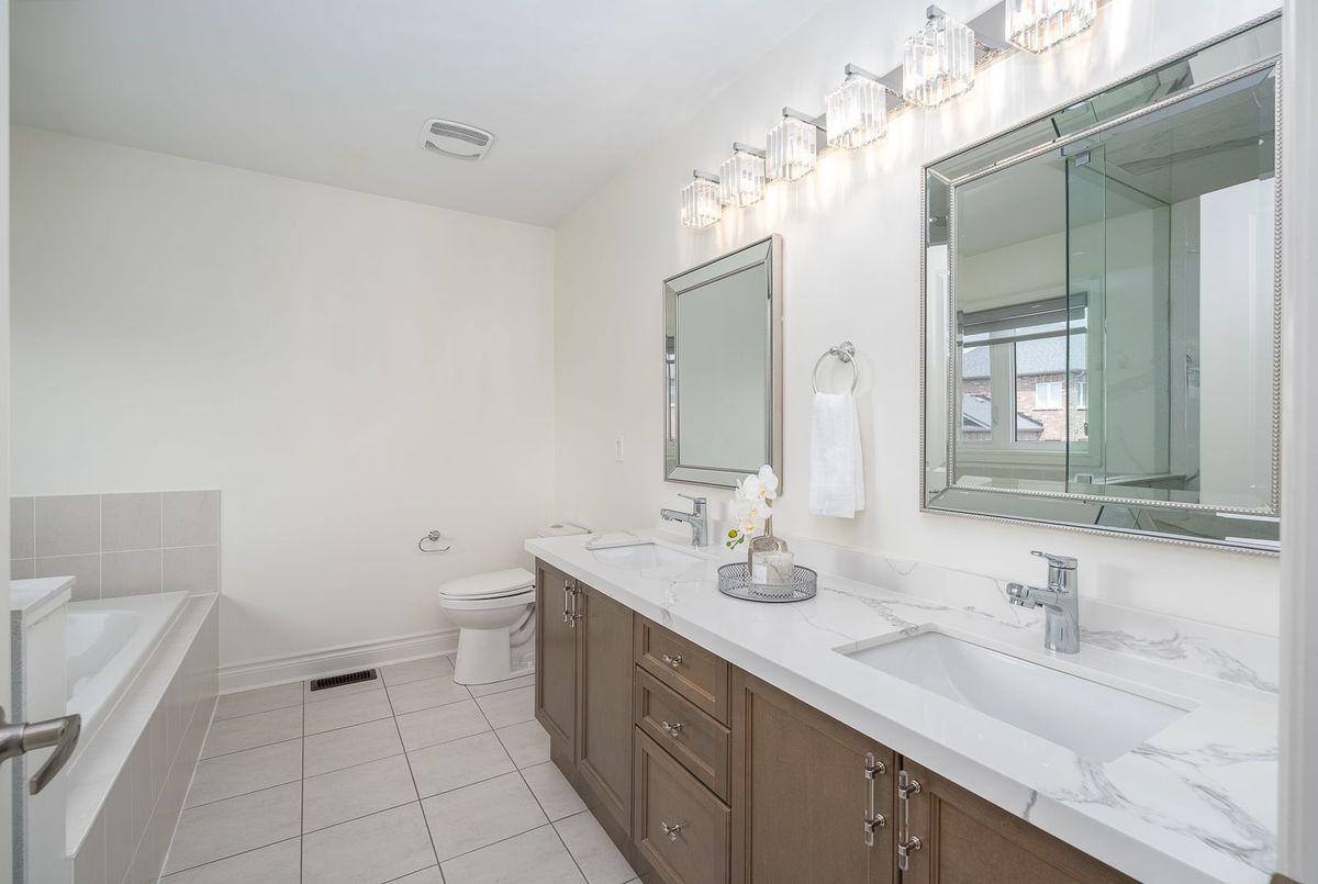 103 Cayton Crescent Bradford West Gwillimbury 103 Cayton Crescent Bradford West Gwillimbury