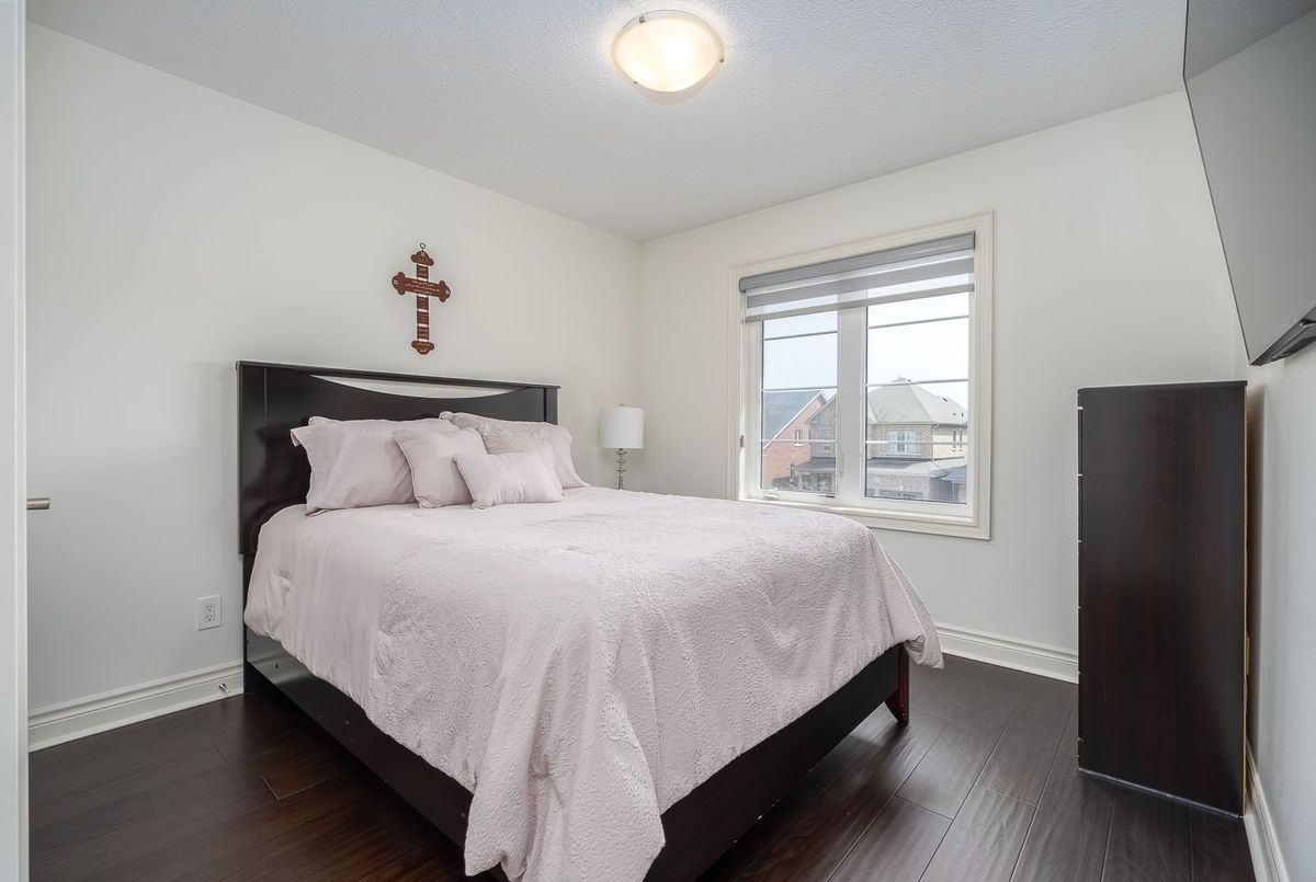 103 Cayton Crescent Bradford West Gwillimbury 103 Cayton Crescent Bradford West Gwillimbury