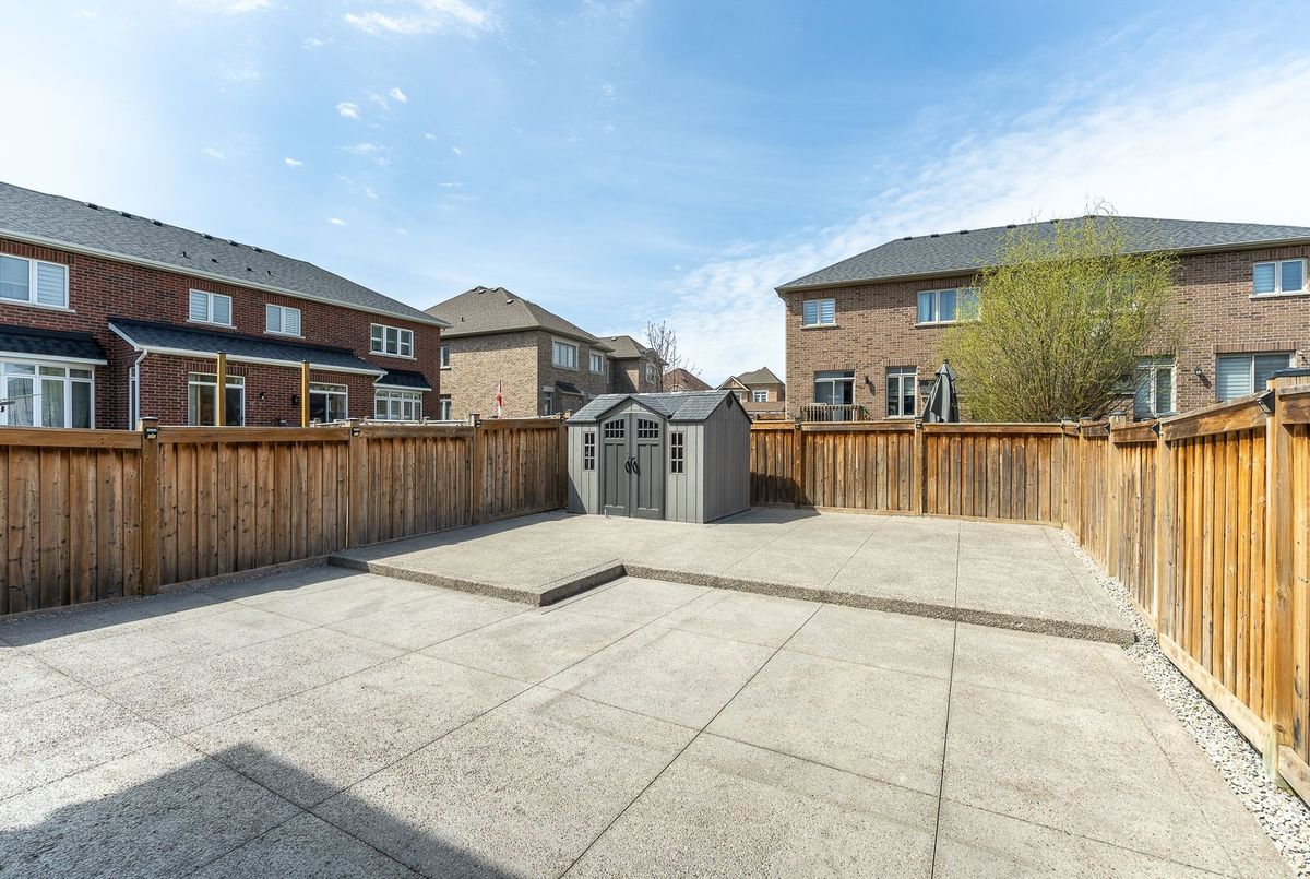 103 Cayton Crescent Bradford West Gwillimbury 103 Cayton Crescent Bradford West Gwillimbury