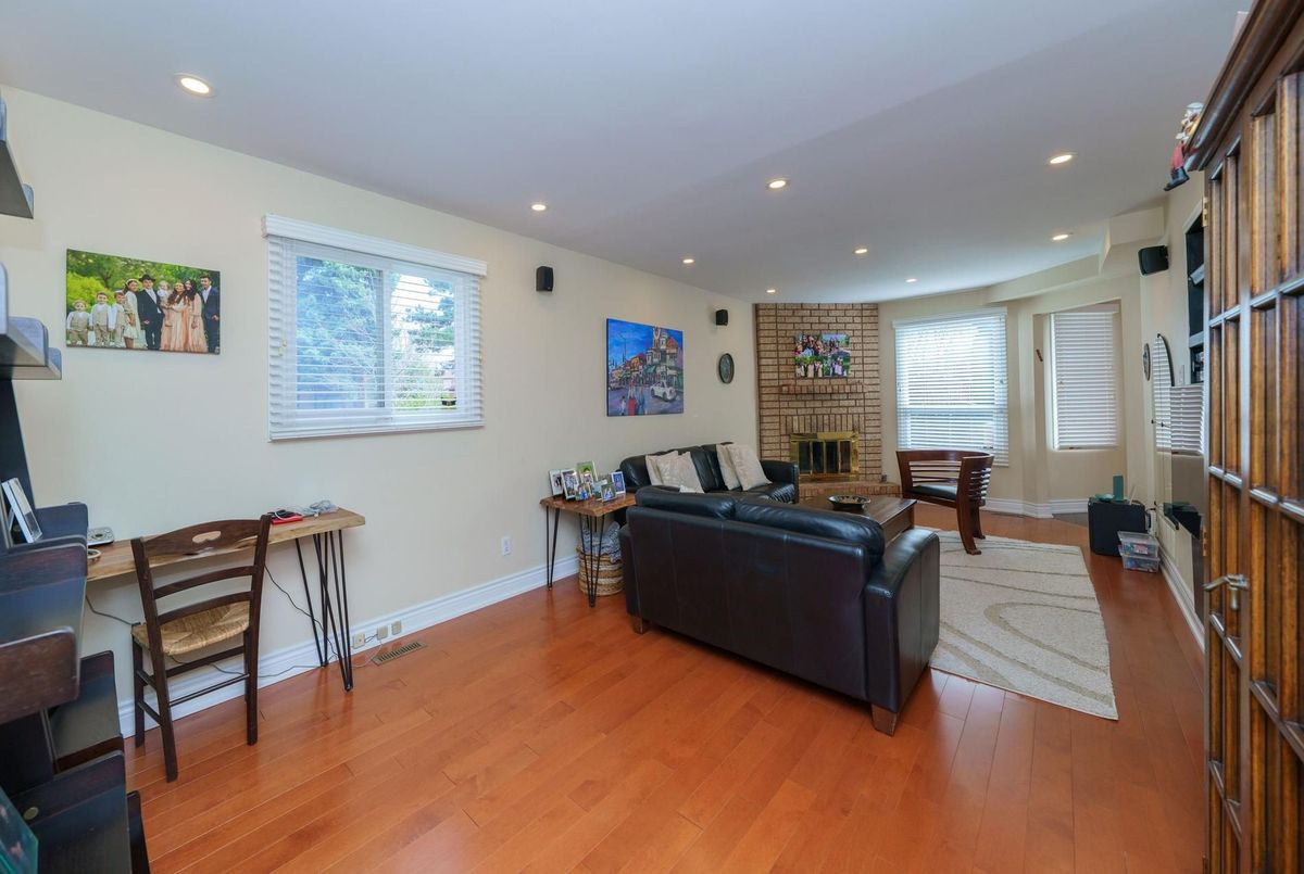 65 Tansley Road Vaughan 65 Tansley Road Vaughan