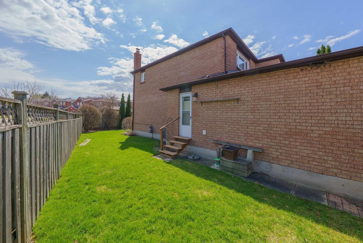 65 Tansley Road Vaughan 65 Tansley Road Vaughan