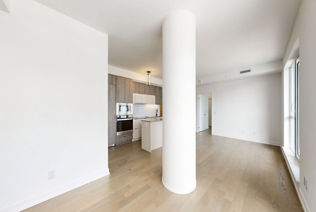 8888 Yonge Street Richmond Hill 8888 Yonge Street Richmond Hill