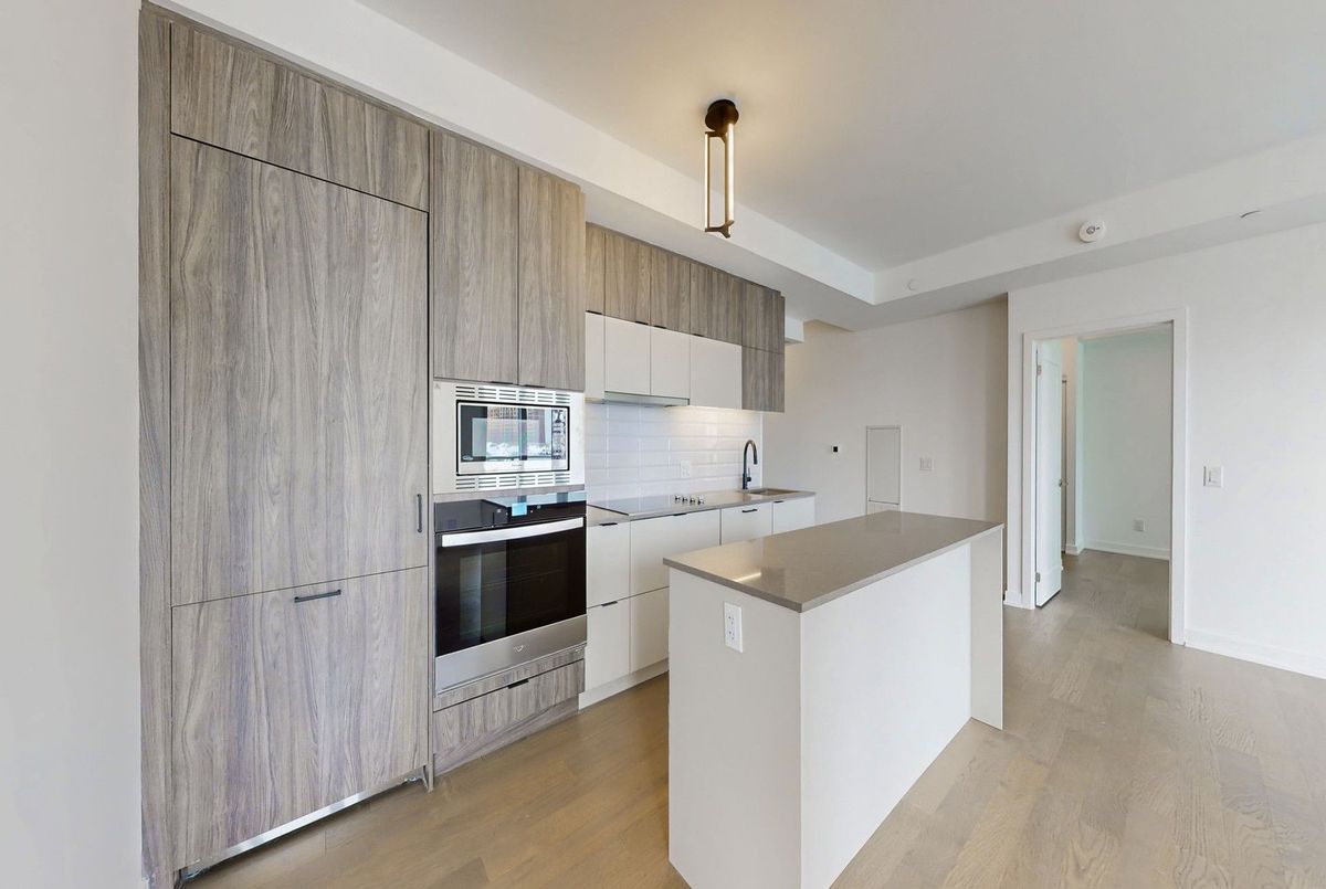 8888 Yonge Street Richmond Hill 8888 Yonge Street Richmond Hill