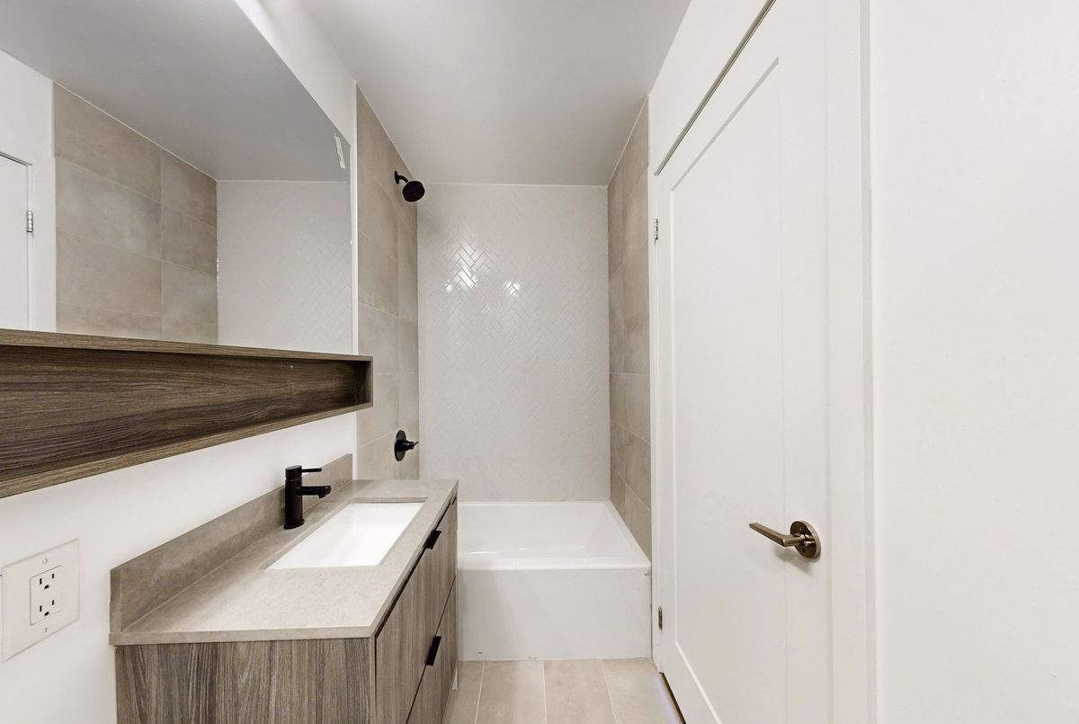8888 Yonge Street Richmond Hill 8888 Yonge Street Richmond Hill