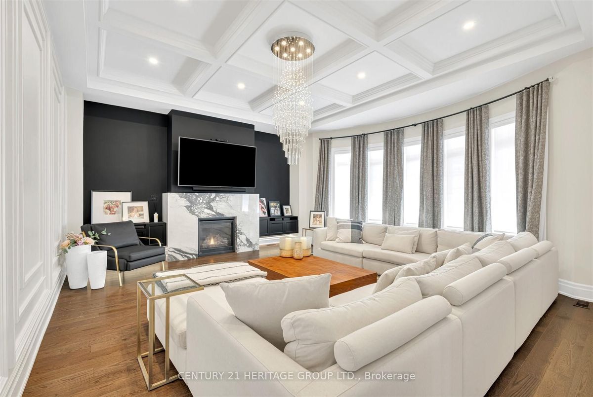 img-gallery