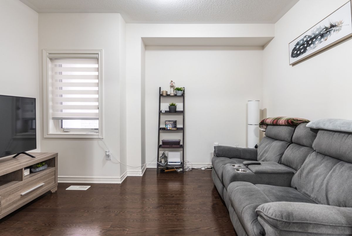 278 Sharon Creek Drive East Gwillimbury 278 Sharon Creek Drive East Gwillimbury