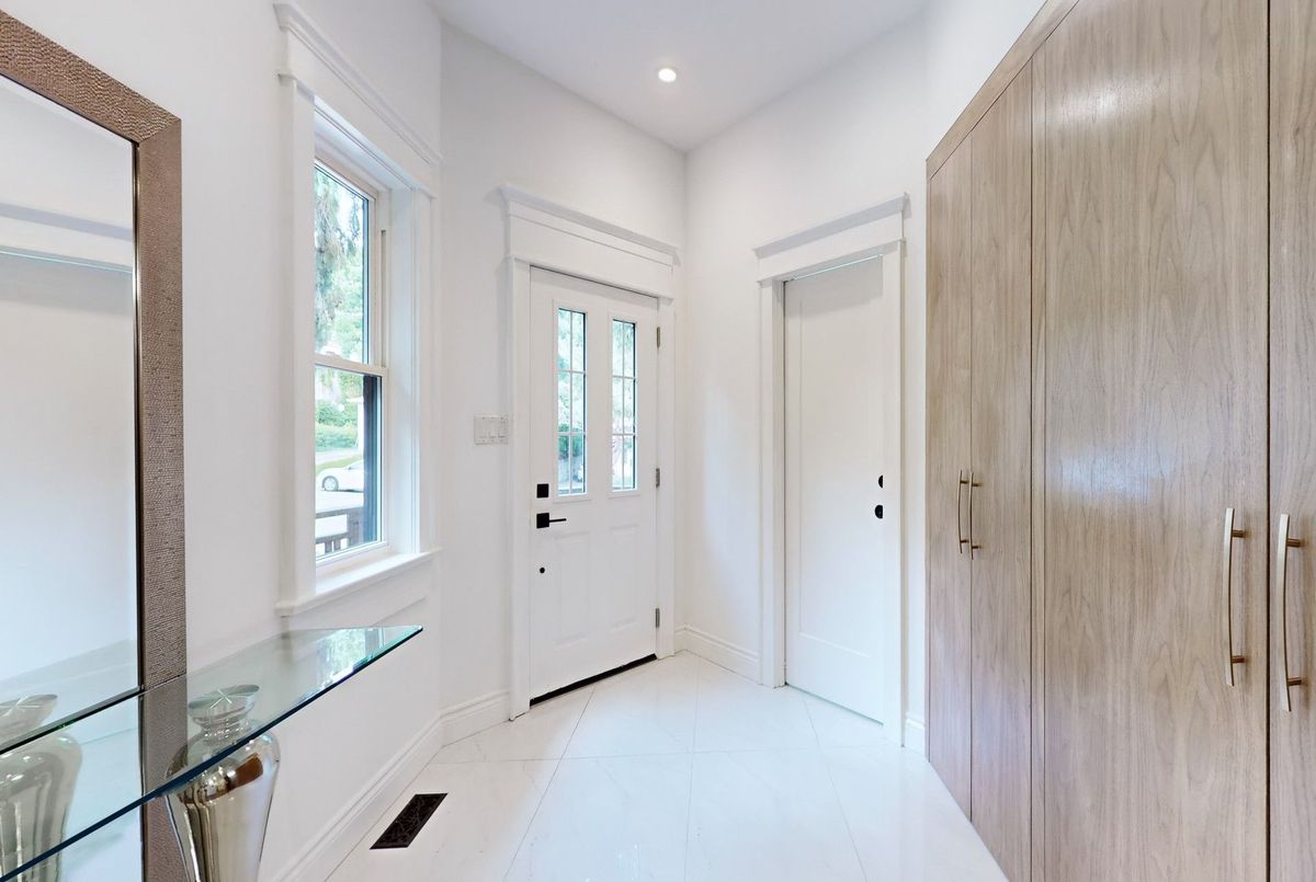 60 Hillview Drive Newmarket 60 Hillview Drive Newmarket