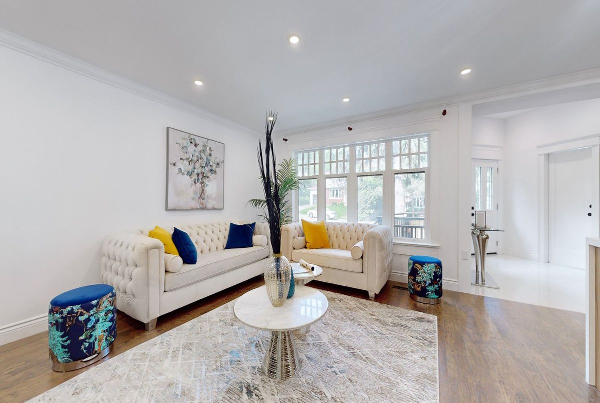 60 Hillview Drive Newmarket 60 Hillview Drive Newmarket