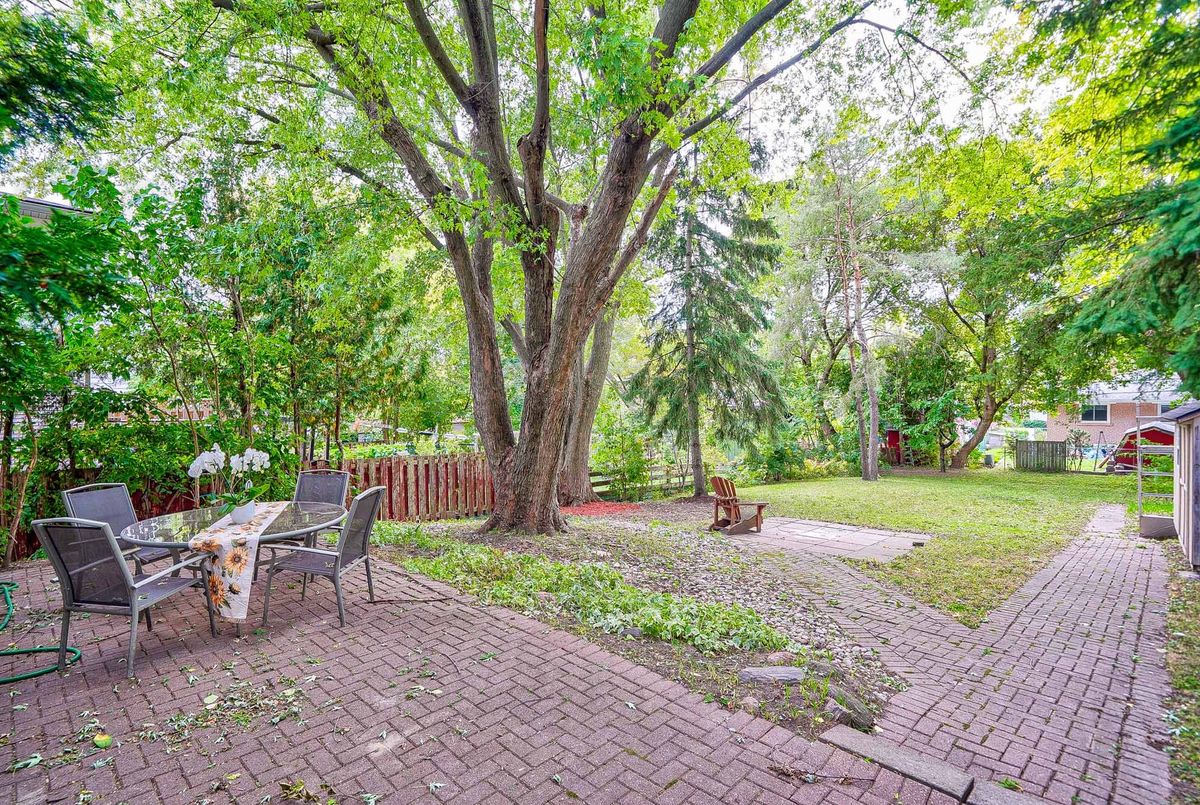 60 Hillview Drive Newmarket 60 Hillview Drive Newmarket