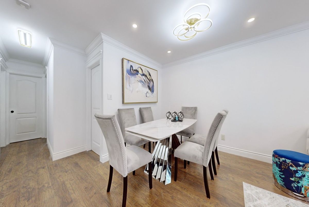 60 Hillview Drive Newmarket 60 Hillview Drive Newmarket