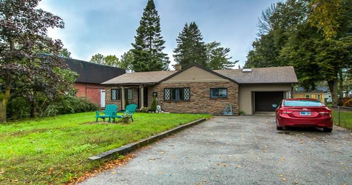 10 Oak Ave East Gwillimbury
