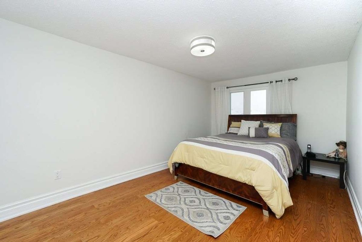 48 Bay Hill Dr Vaughan 48 Bay Hill Dr Vaughan