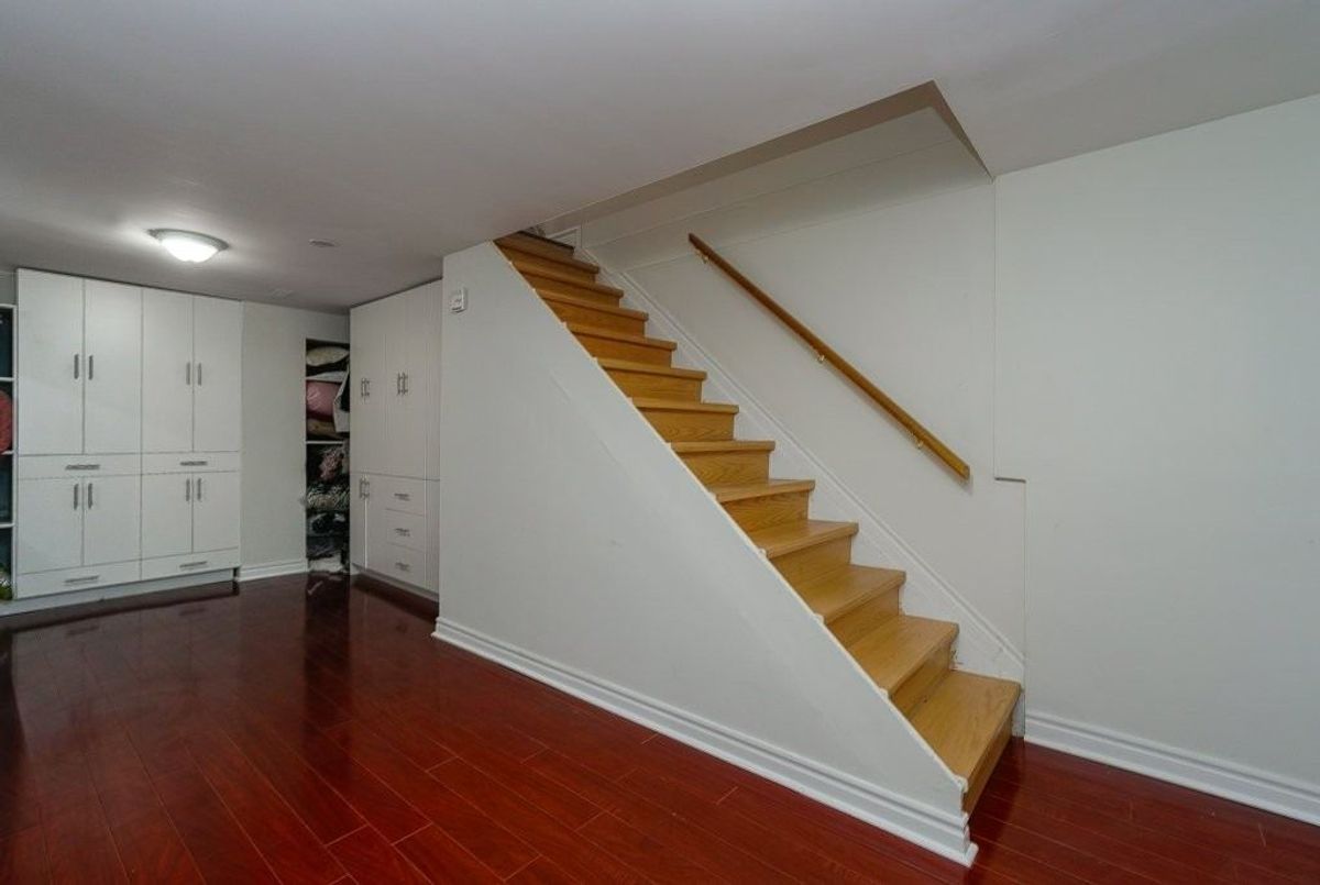 48 Bay Hill Dr Vaughan 48 Bay Hill Dr Vaughan